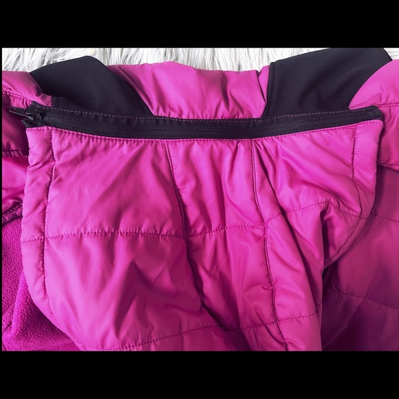 New Balance Women’s Winter Puffer Jacket. Size M - Picture 6 of 6